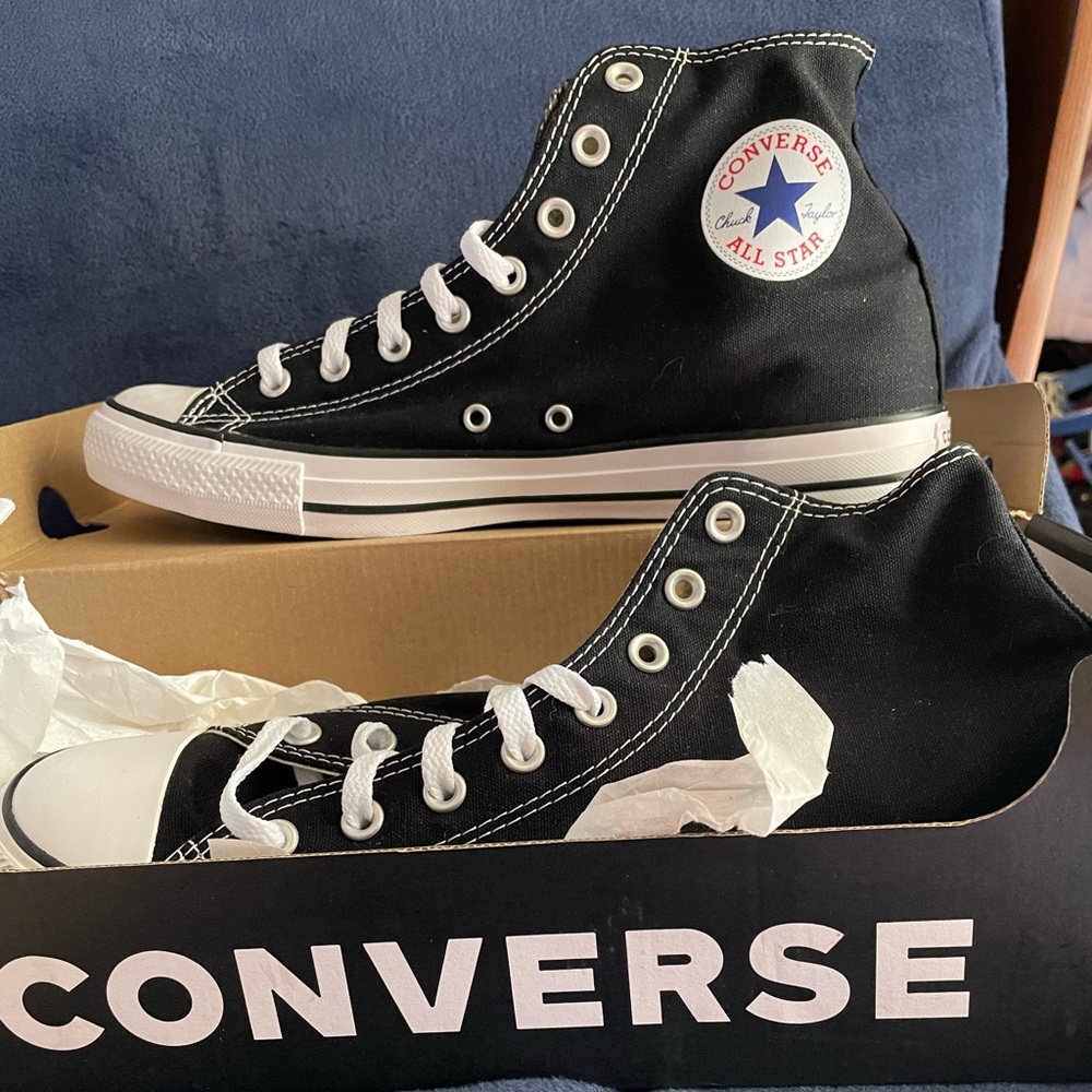 Black hightop converse